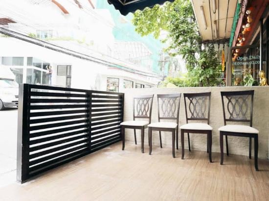 Фото Sukhumvit 20 Guest House