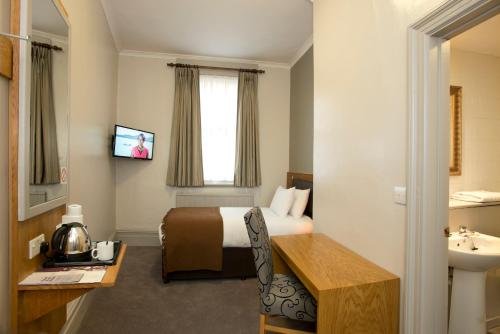 Фото The Goddard Arms