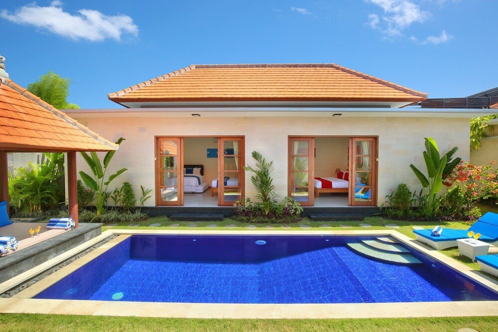 Фото Impiana Private Villas Seminyak