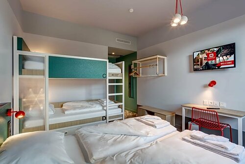Гостиница Meininger Hotel Paris Porte De Vincennes
