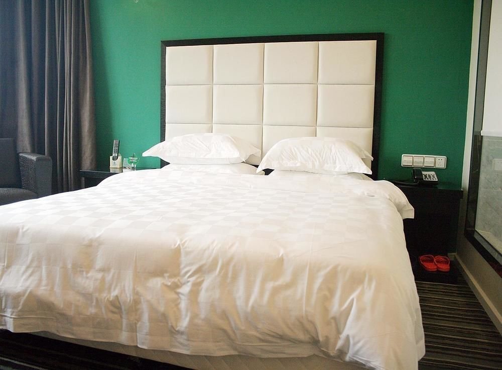 Фото Zhuhai Biwan Hotel