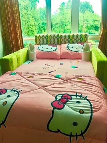 Фото J. Holiday Inn