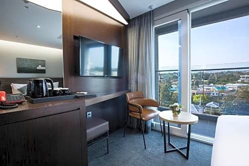 Фото Co-op City Hotel Harborview