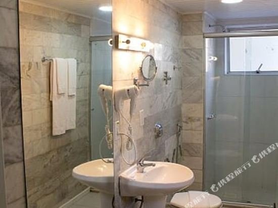 Фото Dan Inn Express Porto Alegre