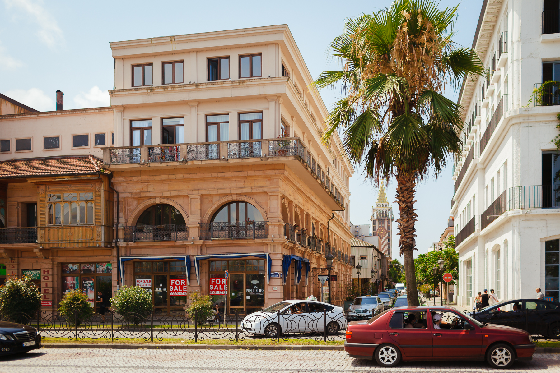 Фото отеля 1