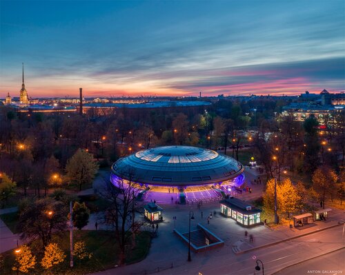 Горьковская (Александровский парк, 6, Санкт-Петербург), станция метро в Санкт‑Петербурге