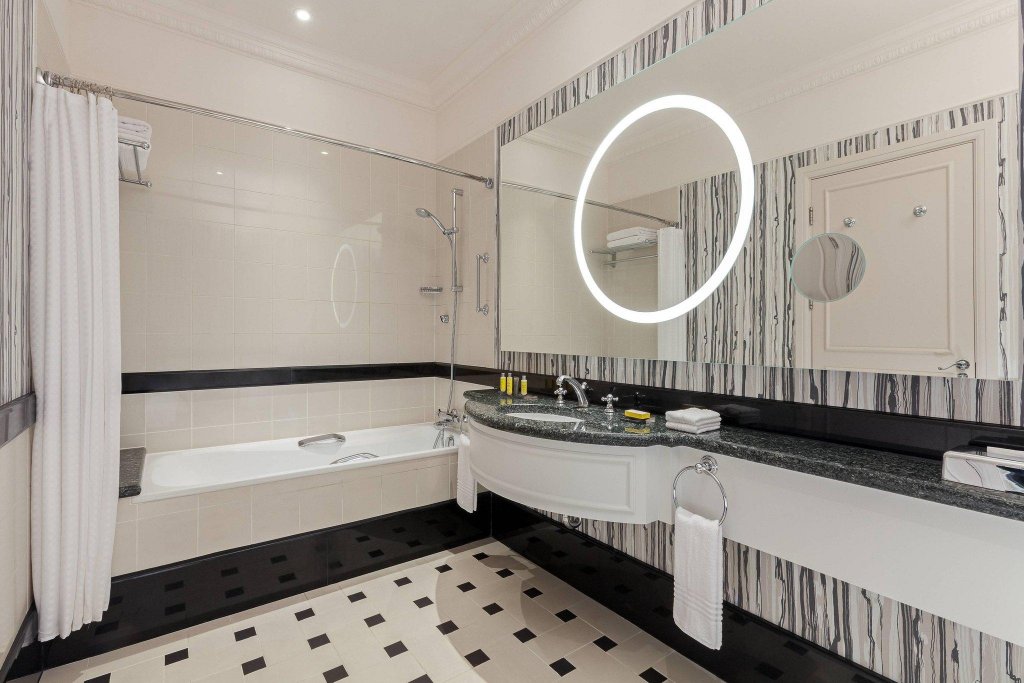 Фото Tbilisi Marriott Hotel