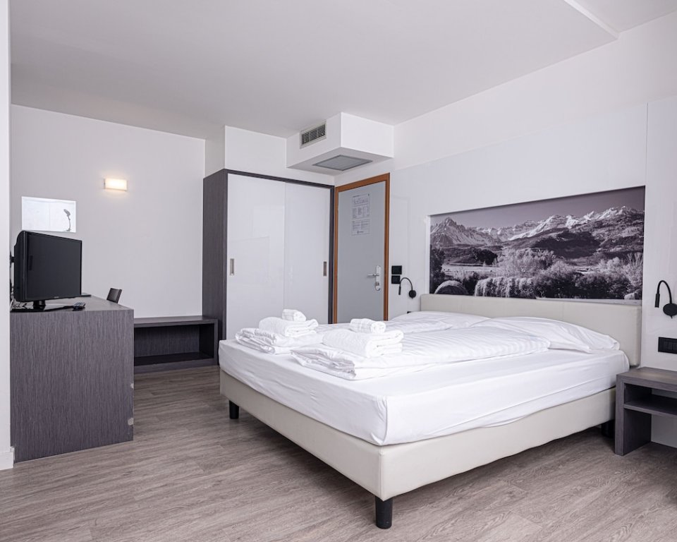 Фото Hi Hotel - Wellness & SPA