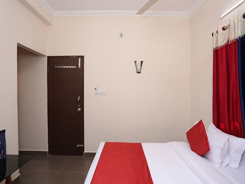 Фото Oyo 9964 Hotel Shine