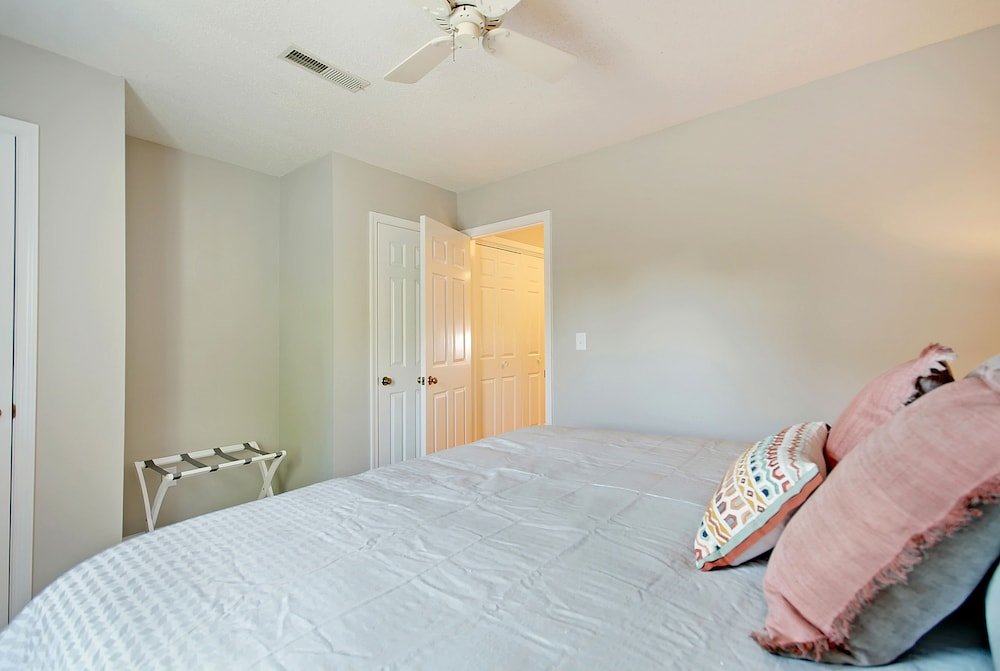 Фото 664 Fox Pond Drive Townhouse 3 Bedrooms 2 Bathrooms Townhouse