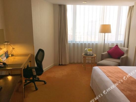 Фото Holiday Inn Beijing Temple of Heaven