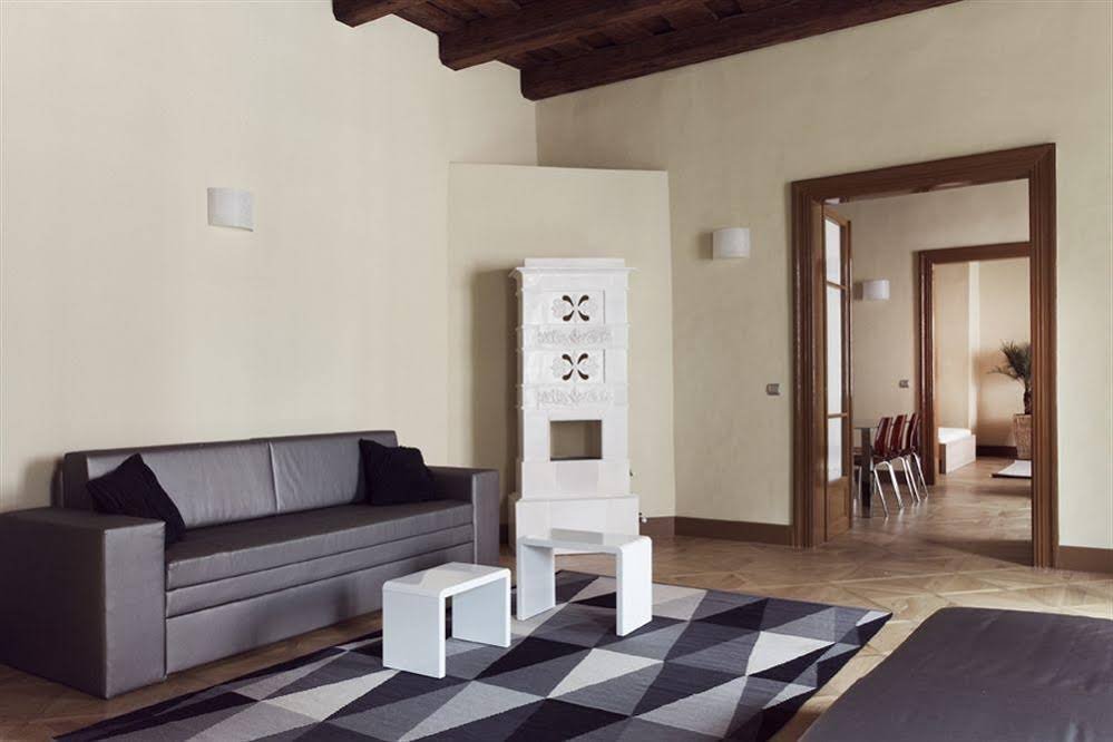 Фото 3 Epoques Apartments by Adrez