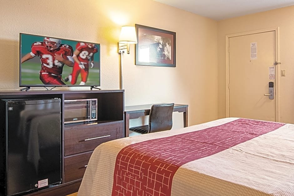 Фото Red Roof Inn Needles