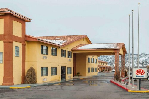Гостиница Quality Inn & Suites Grants