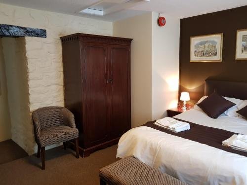 Фото The Old George Inn