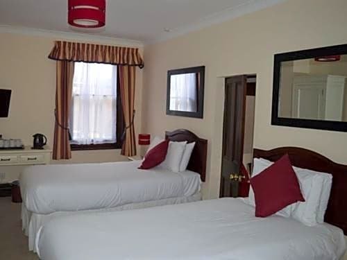 Фото The Pilgrims Hotel