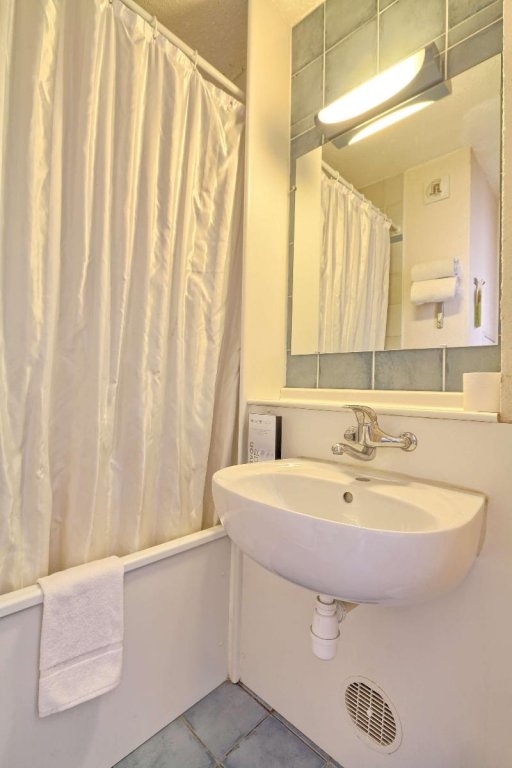 Фото Campanile PRIME - Paris Ouest Boulogne Hotel