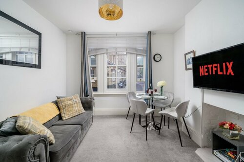London Bridge Suites