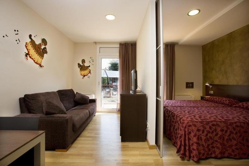 Фото Hotel La Perla