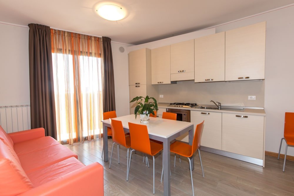 Фото Residence California