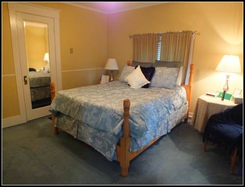 Фото Sunnyside Inn Bed & Breakfast