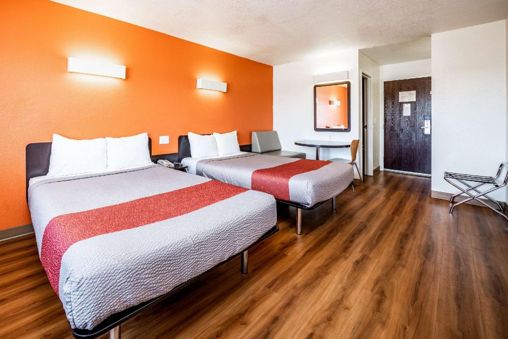 Фото Motel 6 Williams, Az - West - Grand Canyon