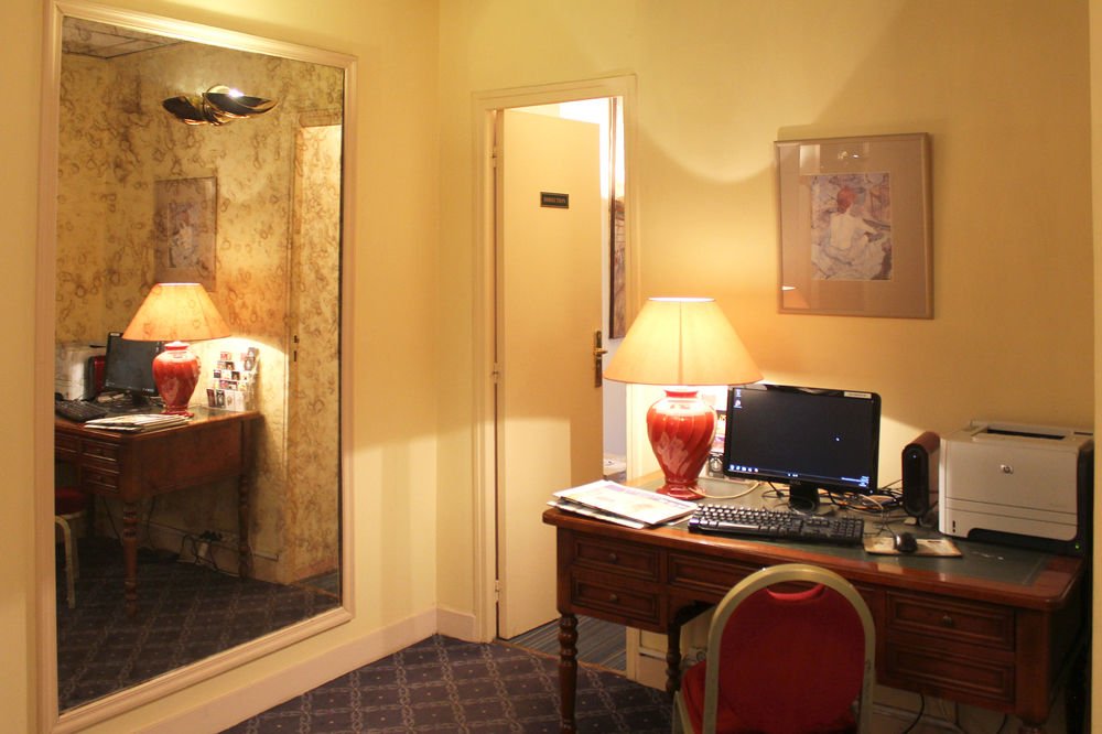 Фото New Hotel Le Voltaire