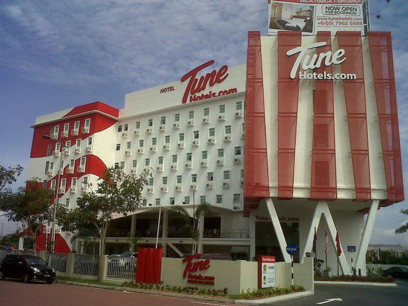Фото Tune Hotel - Danga Bay, Johor