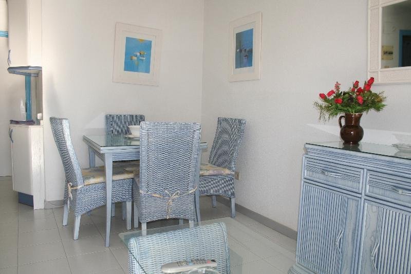 Фото Apartamentos Esmeralda Suites