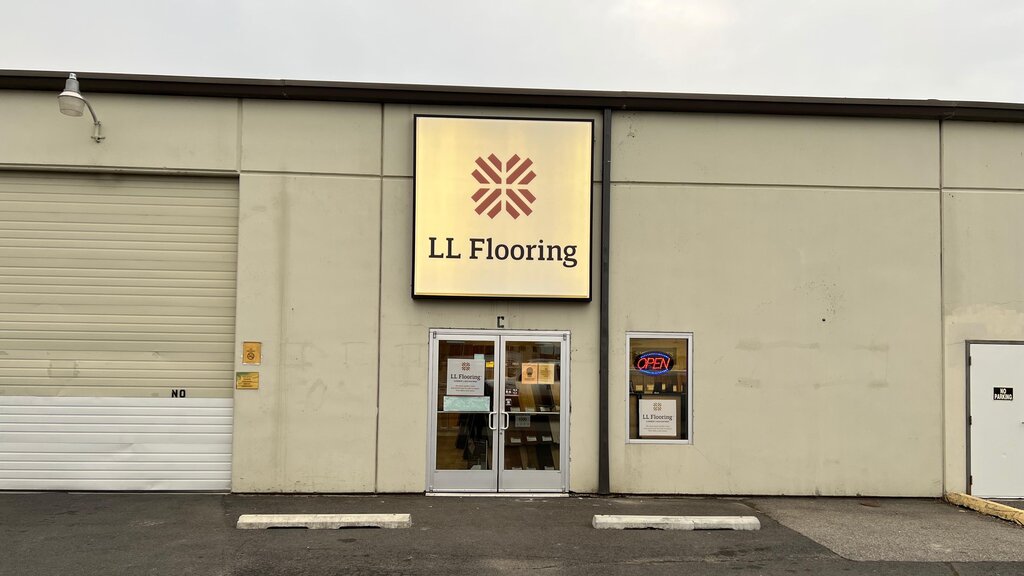 Furniture store Ll Flooring, Spokane Valley, photo