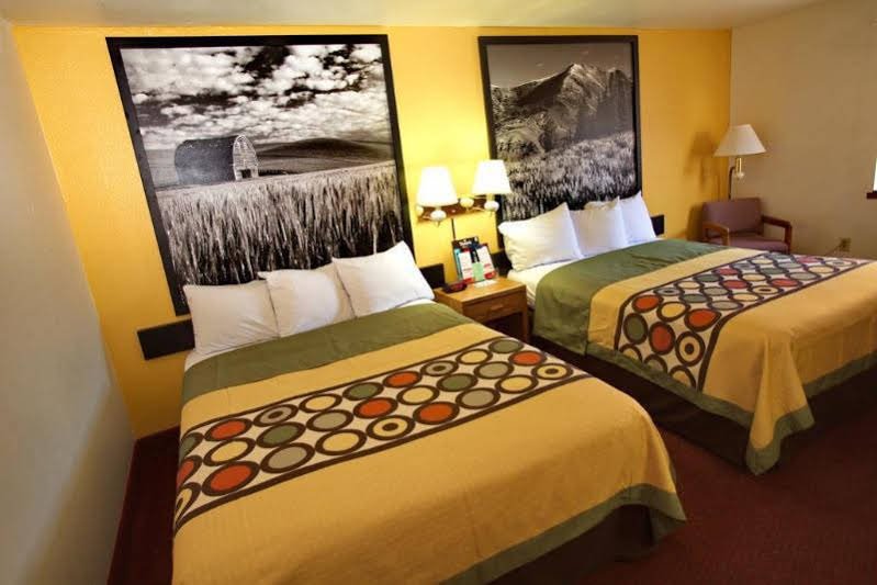 Фото Super 8 by Wyndham Elko