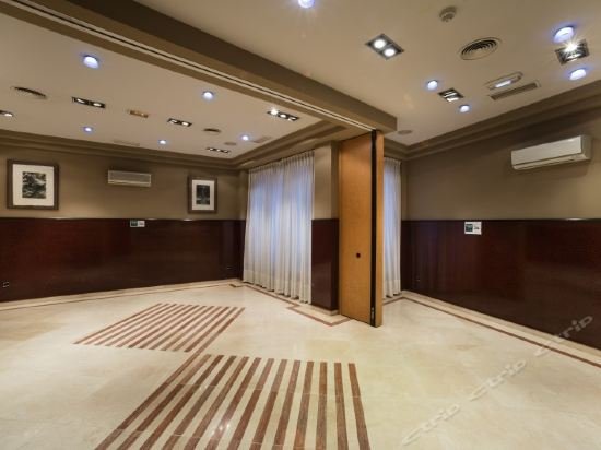 Фото Hotel Sercotel Ciudad de Oviedo