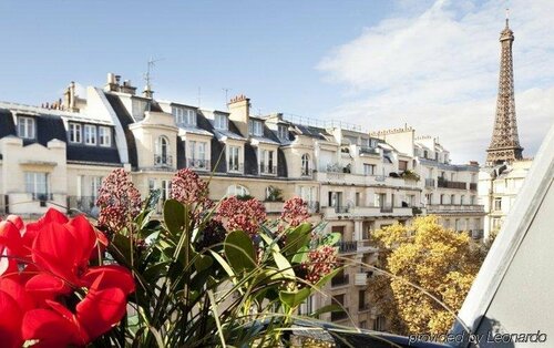 Внешний вид отеля Hôtel La Bourdonnais by Inwood Hotels в Париже, фото 4