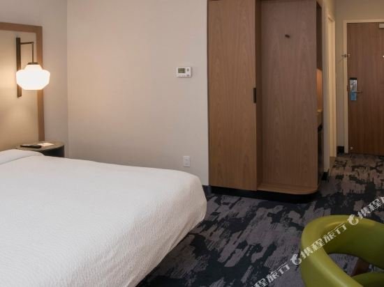 Фото Fairfield Inn & Suites by Marriott Denver Tech Center North