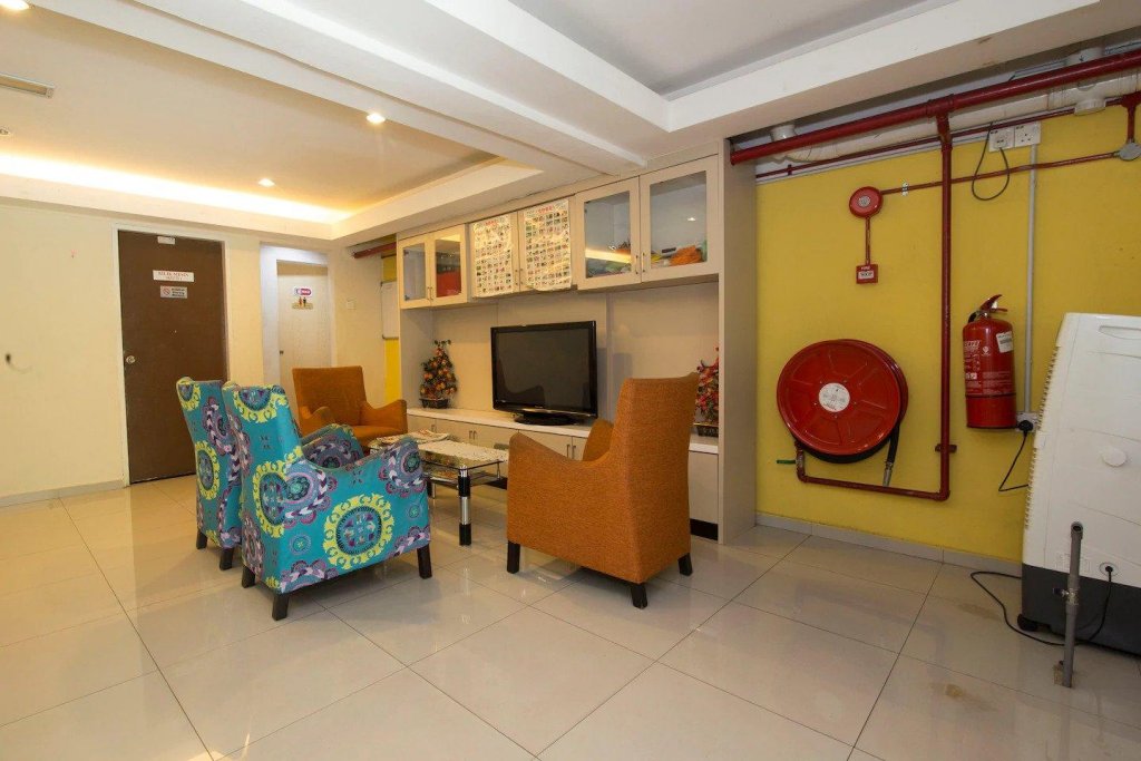 Фото Oyo 443 Crystal City Hotel