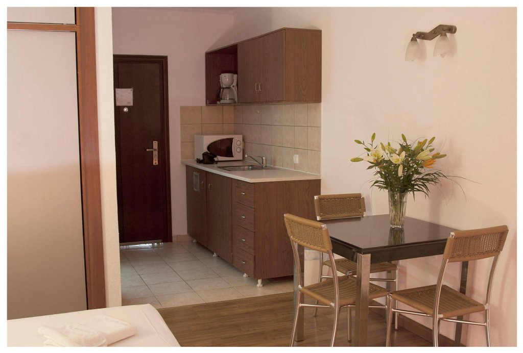 Фото Santa Marina Hotel Apartments