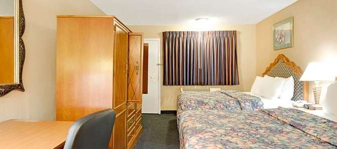 Фото Days Inn by Wyndham McKinney