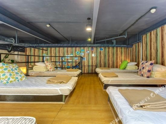 Фото Wutongli Youth Hostel