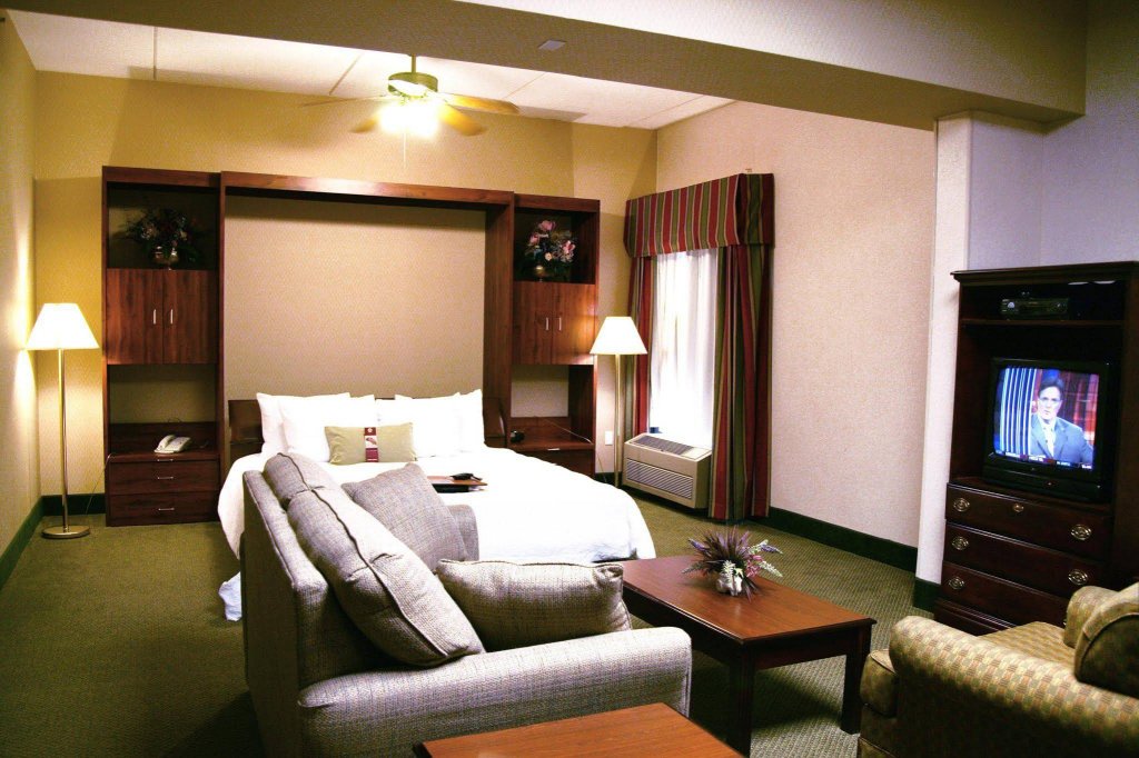 Фото Hampton Inn Newport News-Yorktown