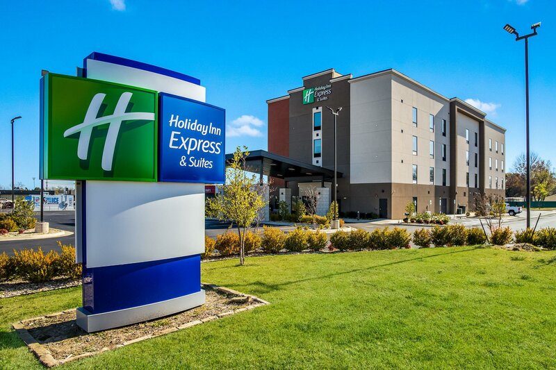 Гостиница Holiday Inn Express & Suites Tulsa East - Catoosa, an Ihg Hotel