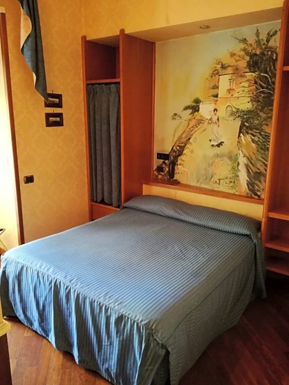 Фото Hotel Suite Ares