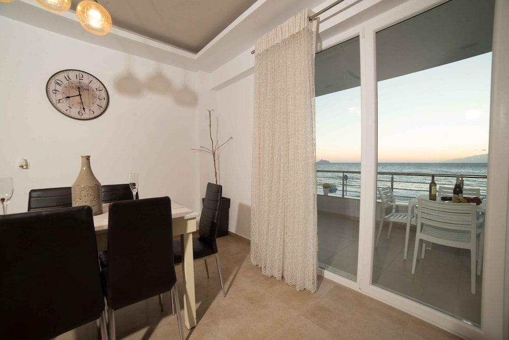 Фото Bella Mare Luxury Apartments