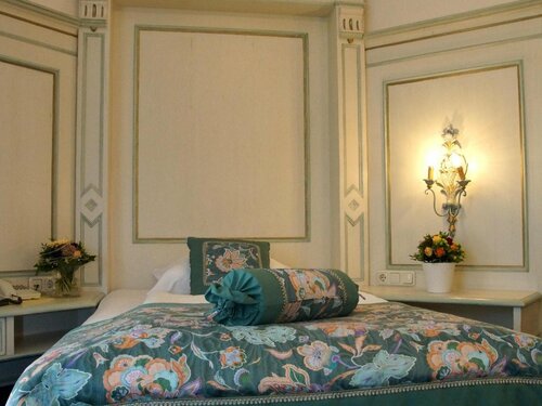 Гостиница Schloss Hotel Wolfsbrunnen