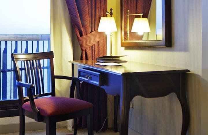 Фото Merit Crystal Cove Hotel