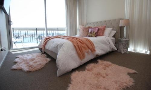 Фото Peep Sleep Chevron Towers