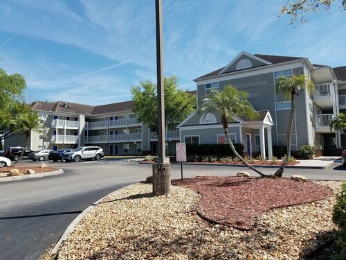 Гостиница InTown Suites Extended Stay Tampa Fl в Тампе