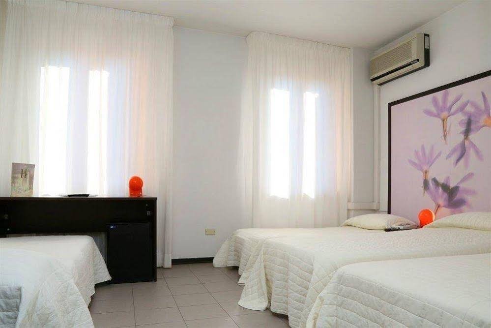 Фото Hotel Solarium