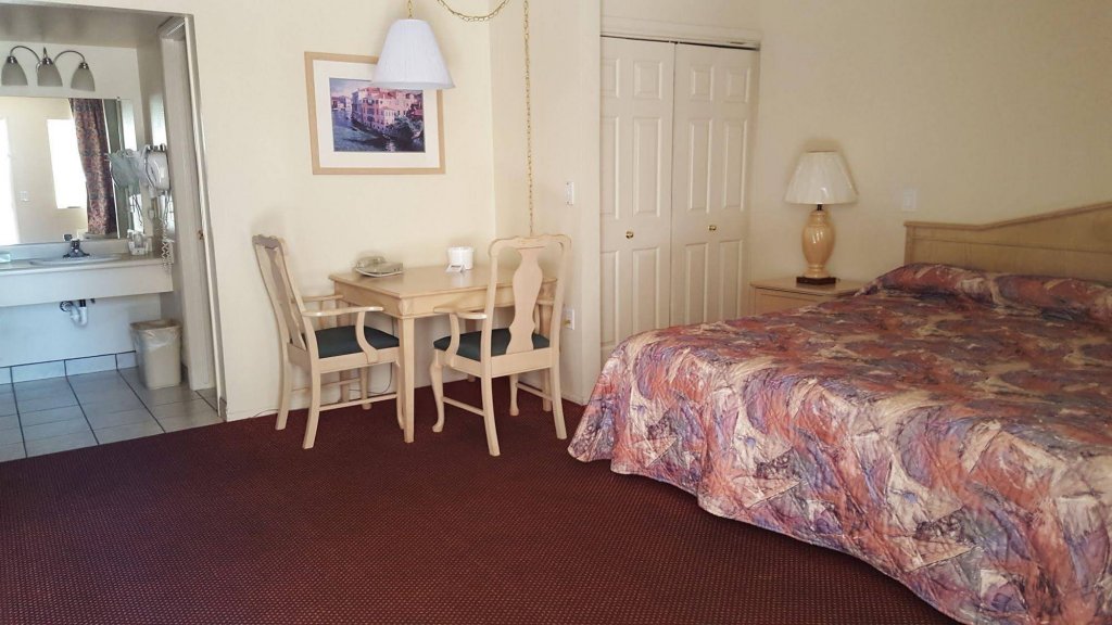 Фото Bridgewater Motel