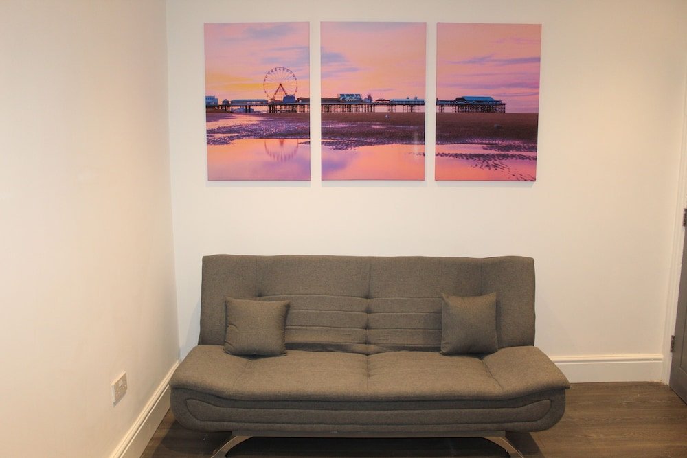 Фото Albert Luxury Hottub and Jacuzzi Apartments