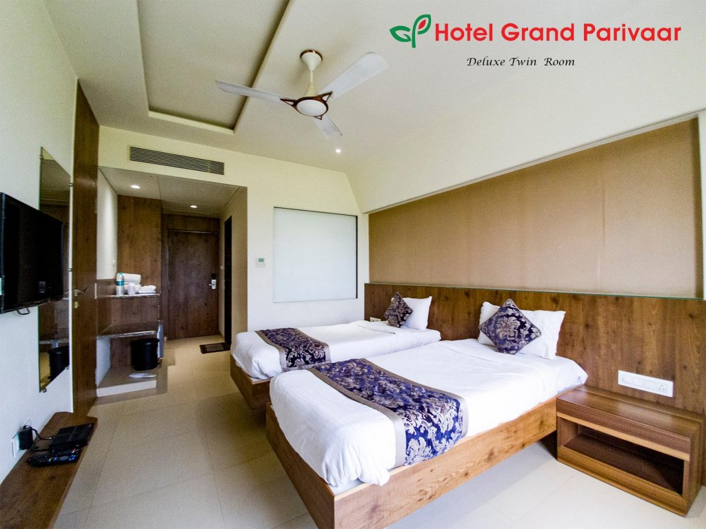 Фото Hotel Grand Parivaar